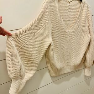 Ann Mashburn sweater. Beautiful cream cotton sweater. Size XL, fits like a MED.